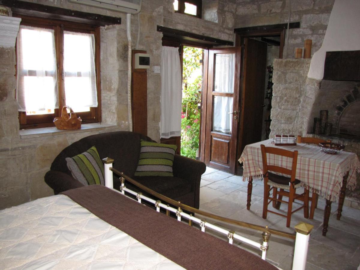 Vasilopoulos House Тохни Екстериор снимка